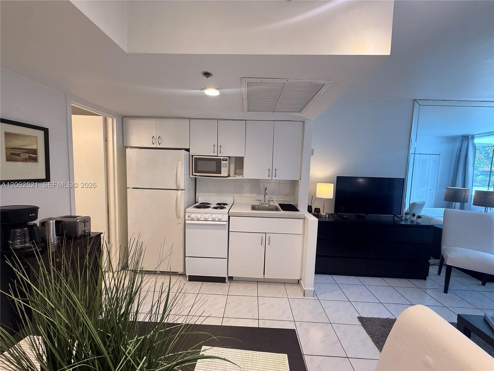 The Decoplage · #314A in Miami Beach - Photo 4