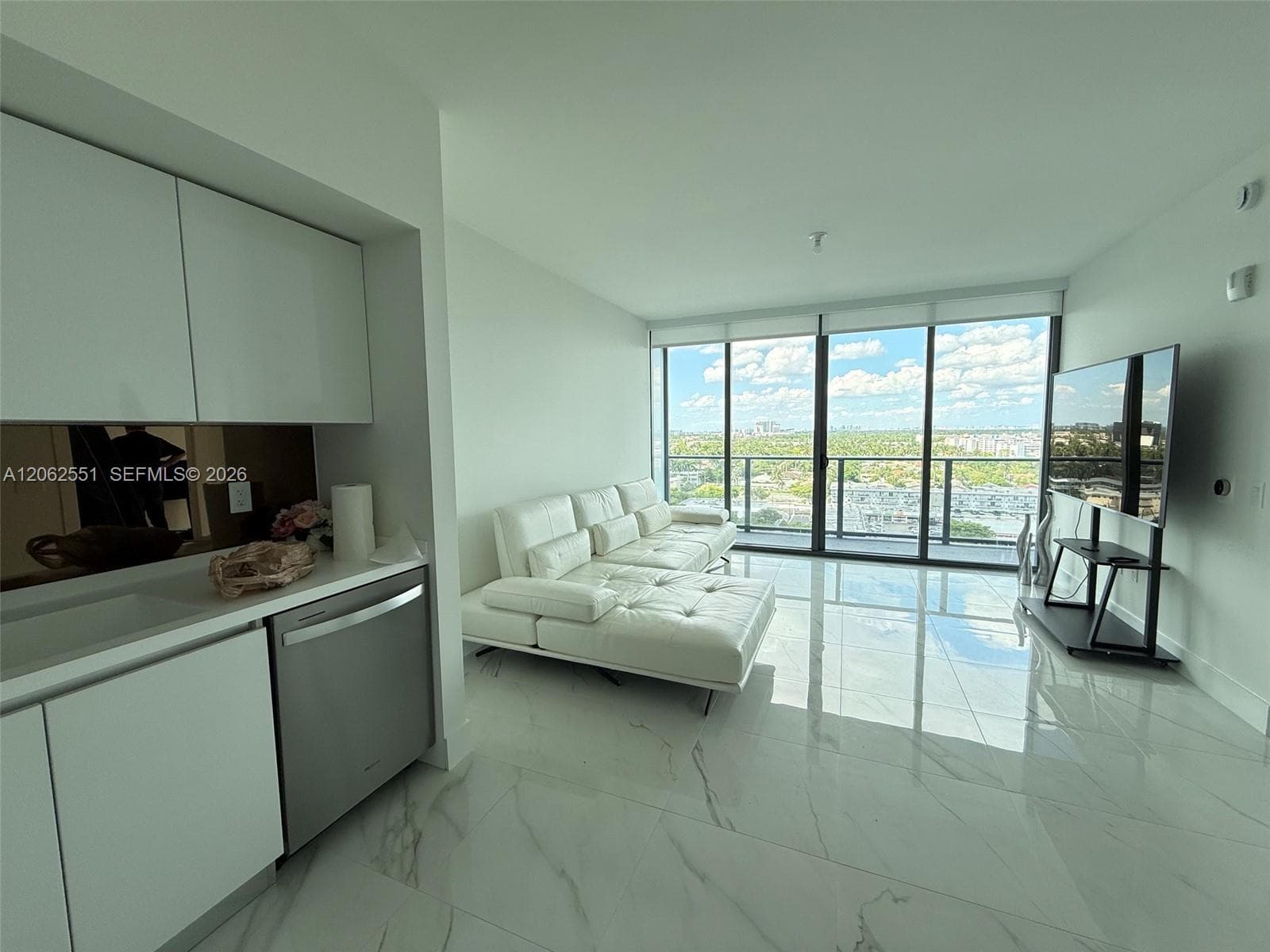 HALLANDALE OASIS · #1106 in Hallandale Beach - Photo 7