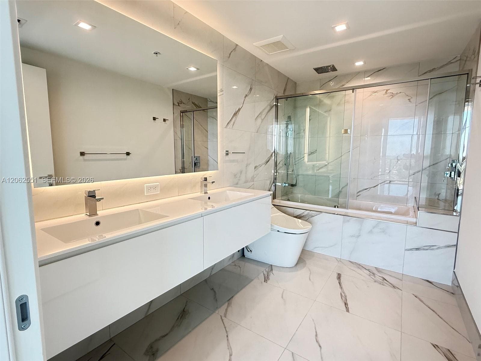 HALLANDALE OASIS · #1106 in Hallandale Beach - Photo 11