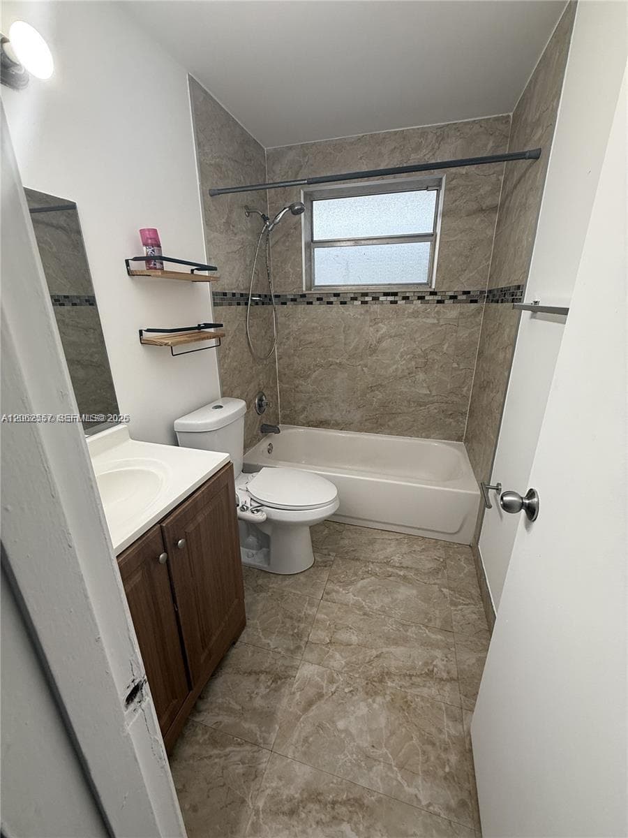 DADELAND PARK CONDO · #314 in Miami - Photo 8