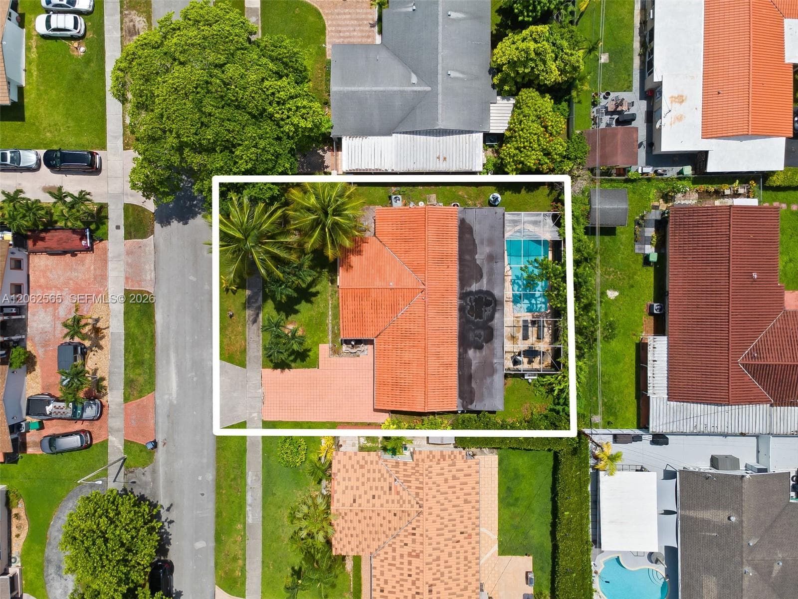 12330 SW 39th Ter photo 16