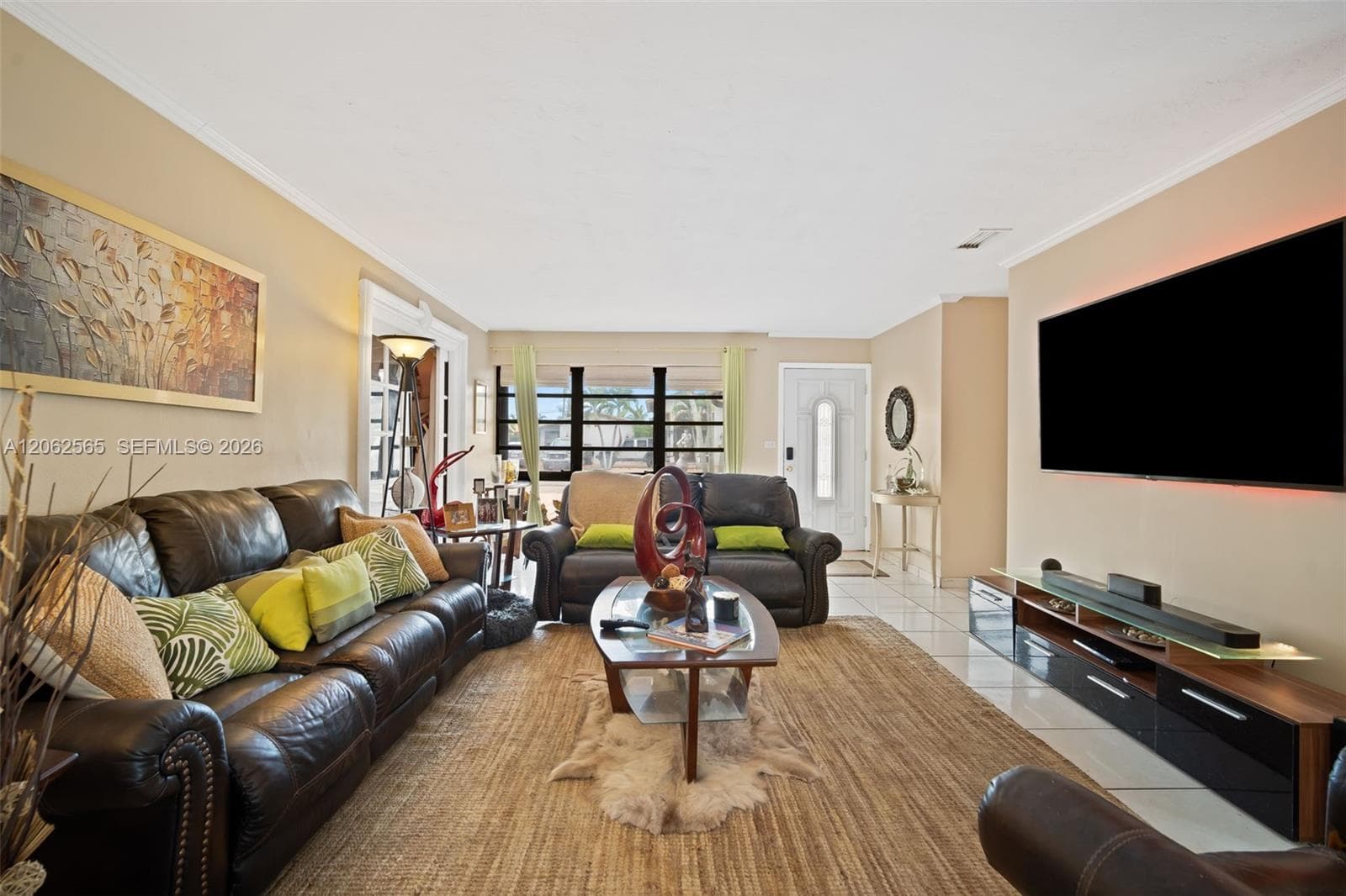 12330 SW 39th Ter photo 3