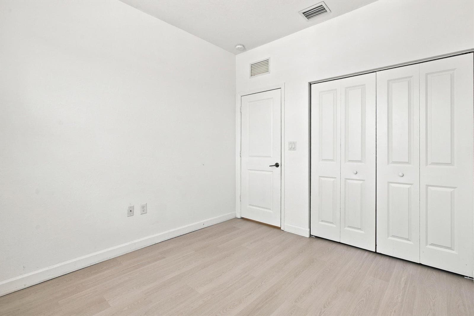 25-Property Photo 025