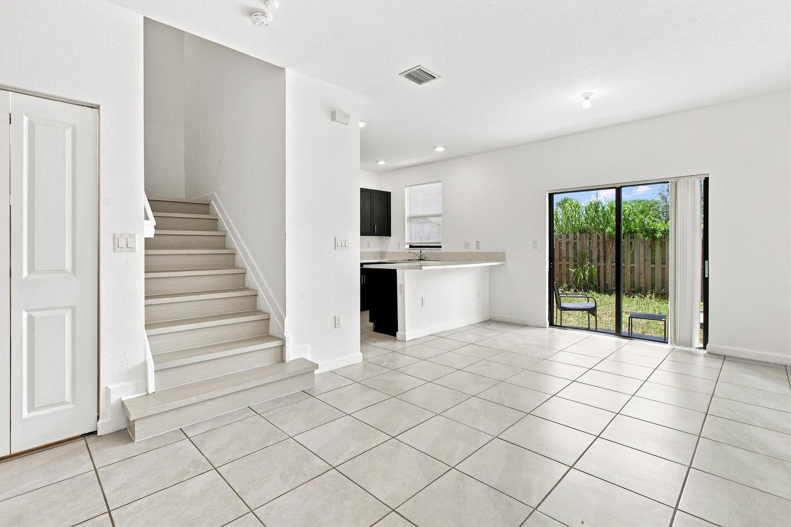 10-Property Photo 010