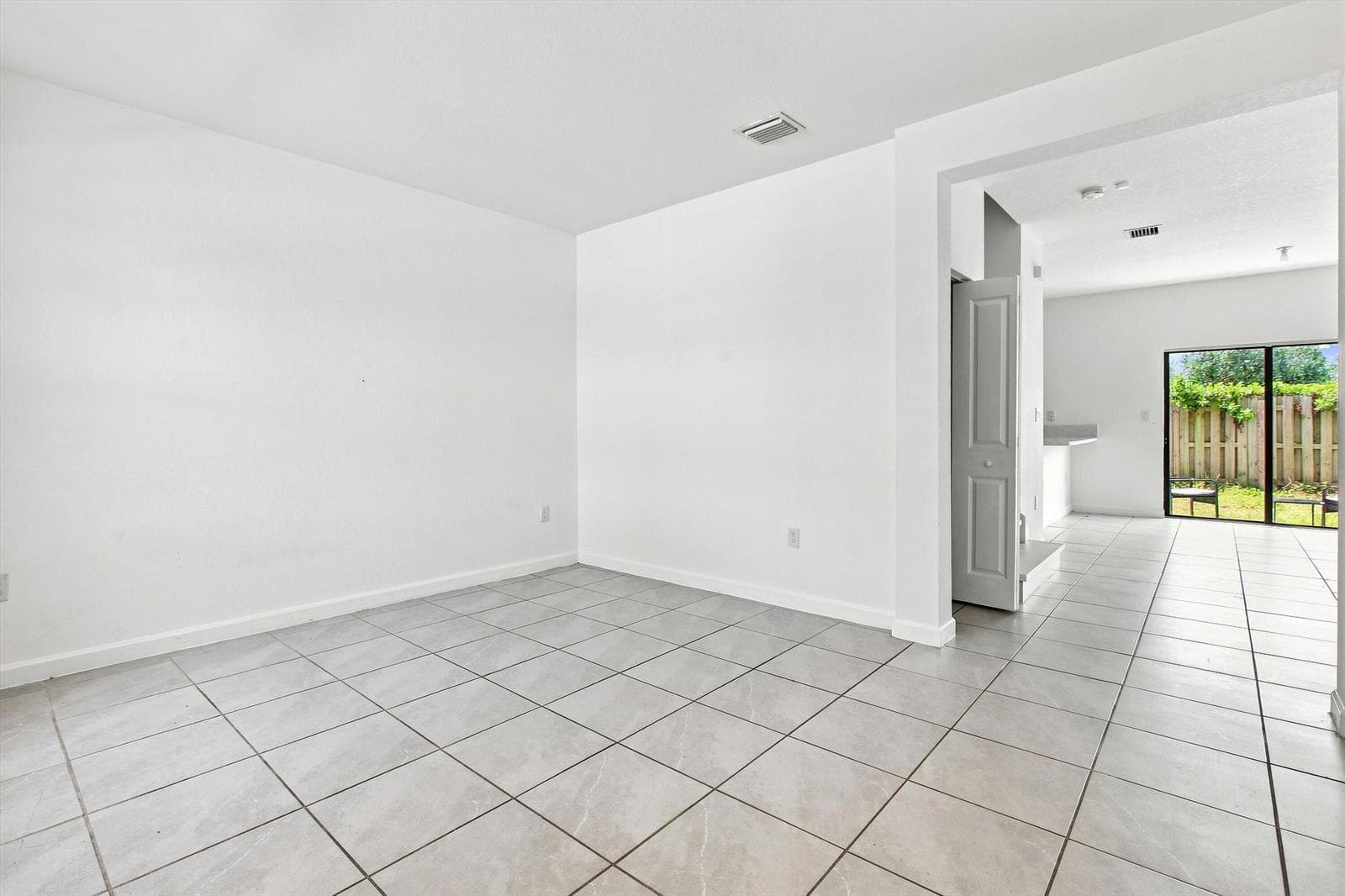 05-Property Photo 005