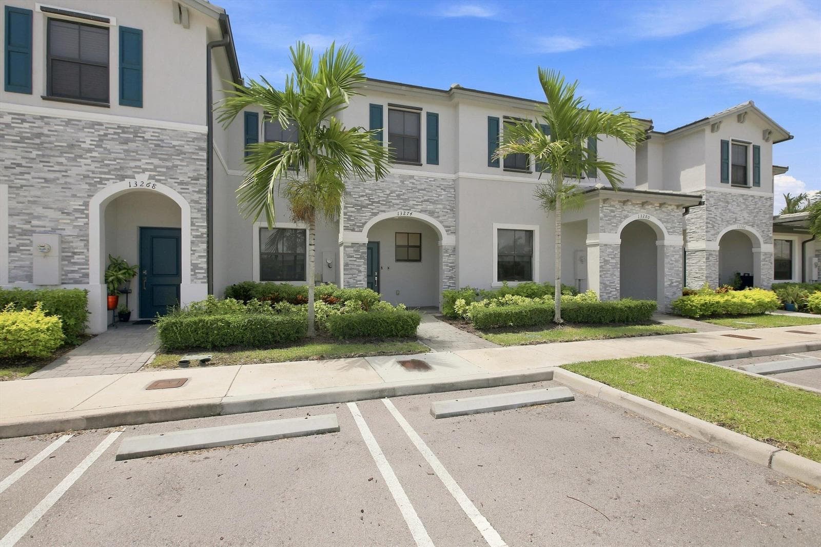 02-Property Photo 002