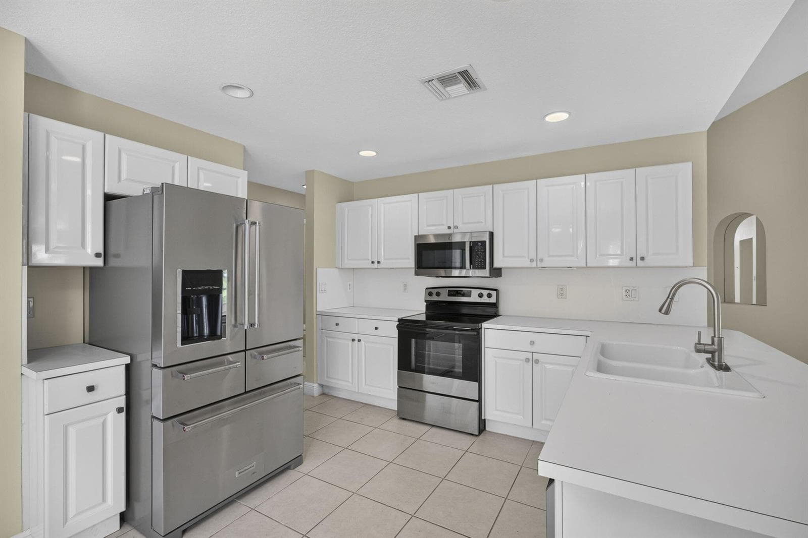 32-web-or-mls-BS1A5630
