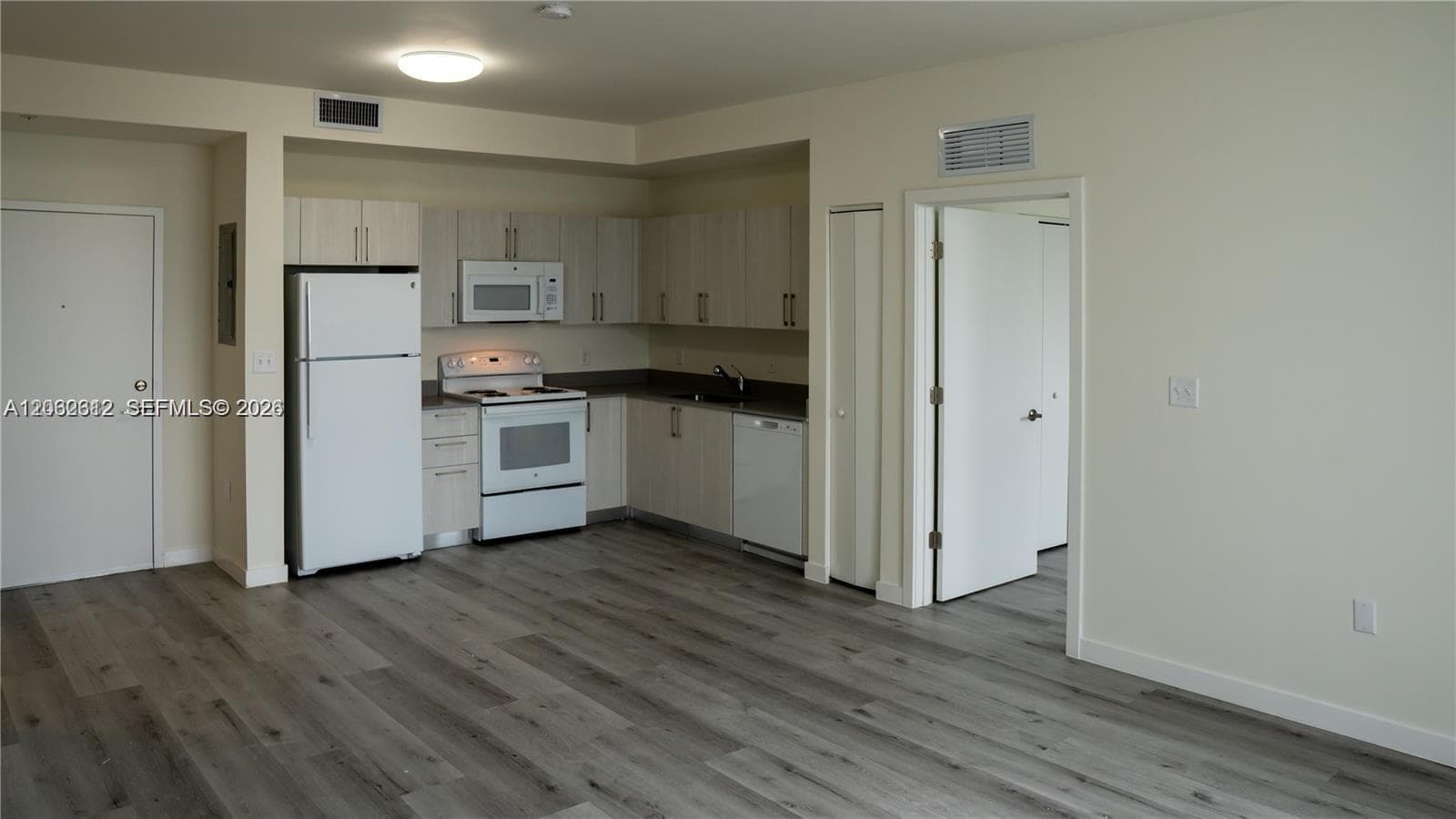 REDLAND CROSSINGS · #216 in Homestead - Photo 7