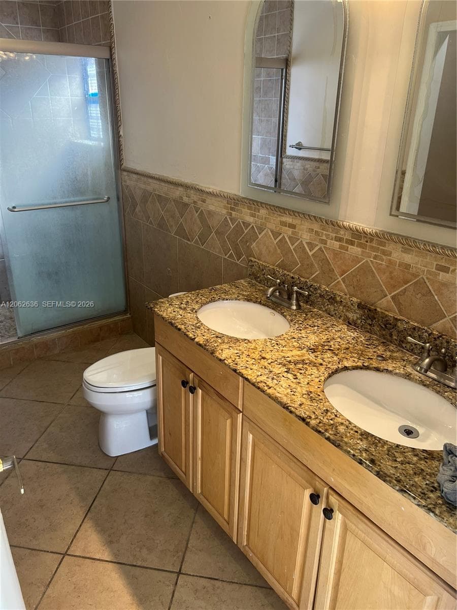 15253 SW 56th Ter photo 9