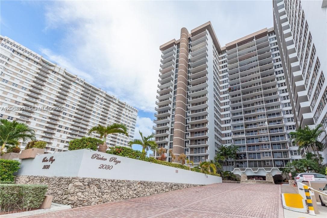 Parker Plaza · #2223 in Hallandale Beach - Photo 1