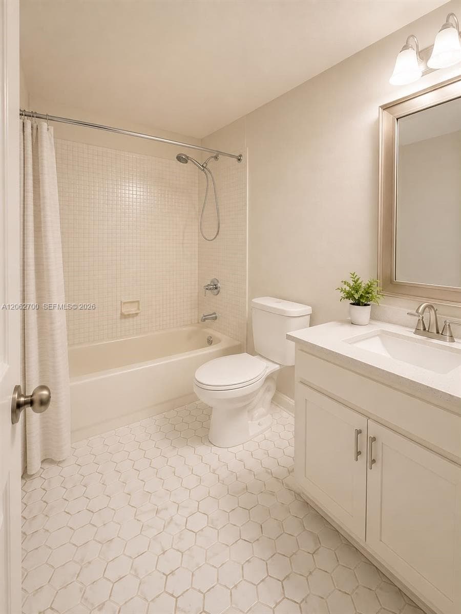 CAPRI GARDENS CONDO · #A310 in North Miami - Photo 4