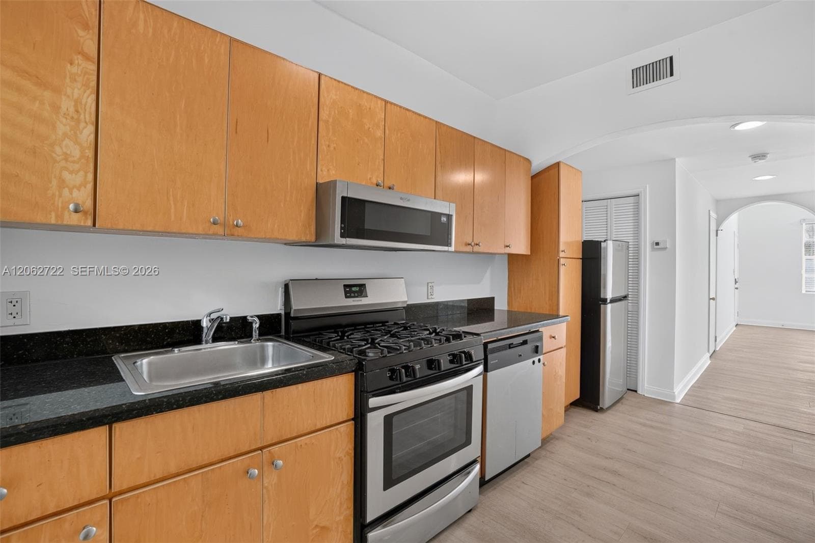 VILA MARA CONDO · #2 in Miami Beach - Photo 2
