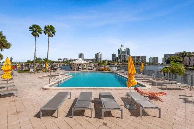 ANCHOR BAY CLUB · #603 in Hallandale Beach - Photo 17