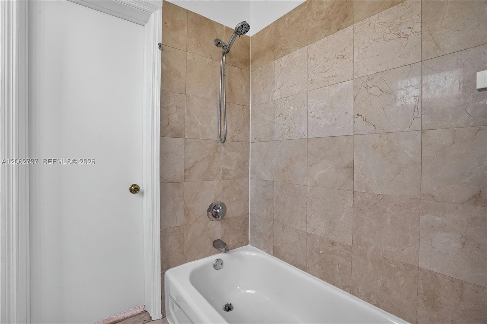 VILA MARA CONDO · #4 in Miami Beach - Photo 14