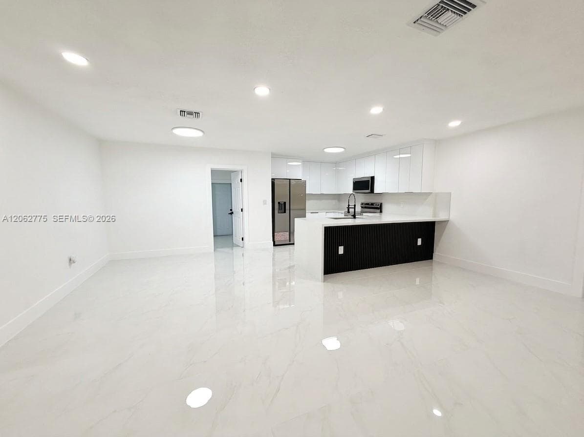 17800 NW 8th Ave photo 5