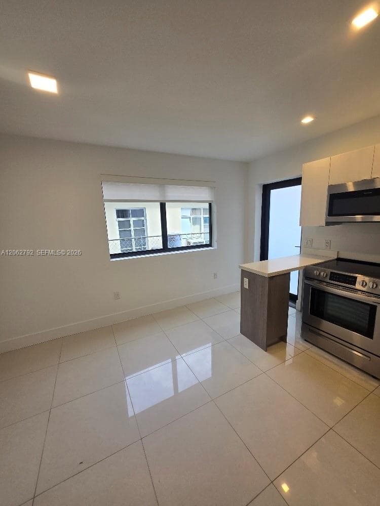 1971 BAY DRIVE # 110 MIAMI BEACH FL 33141