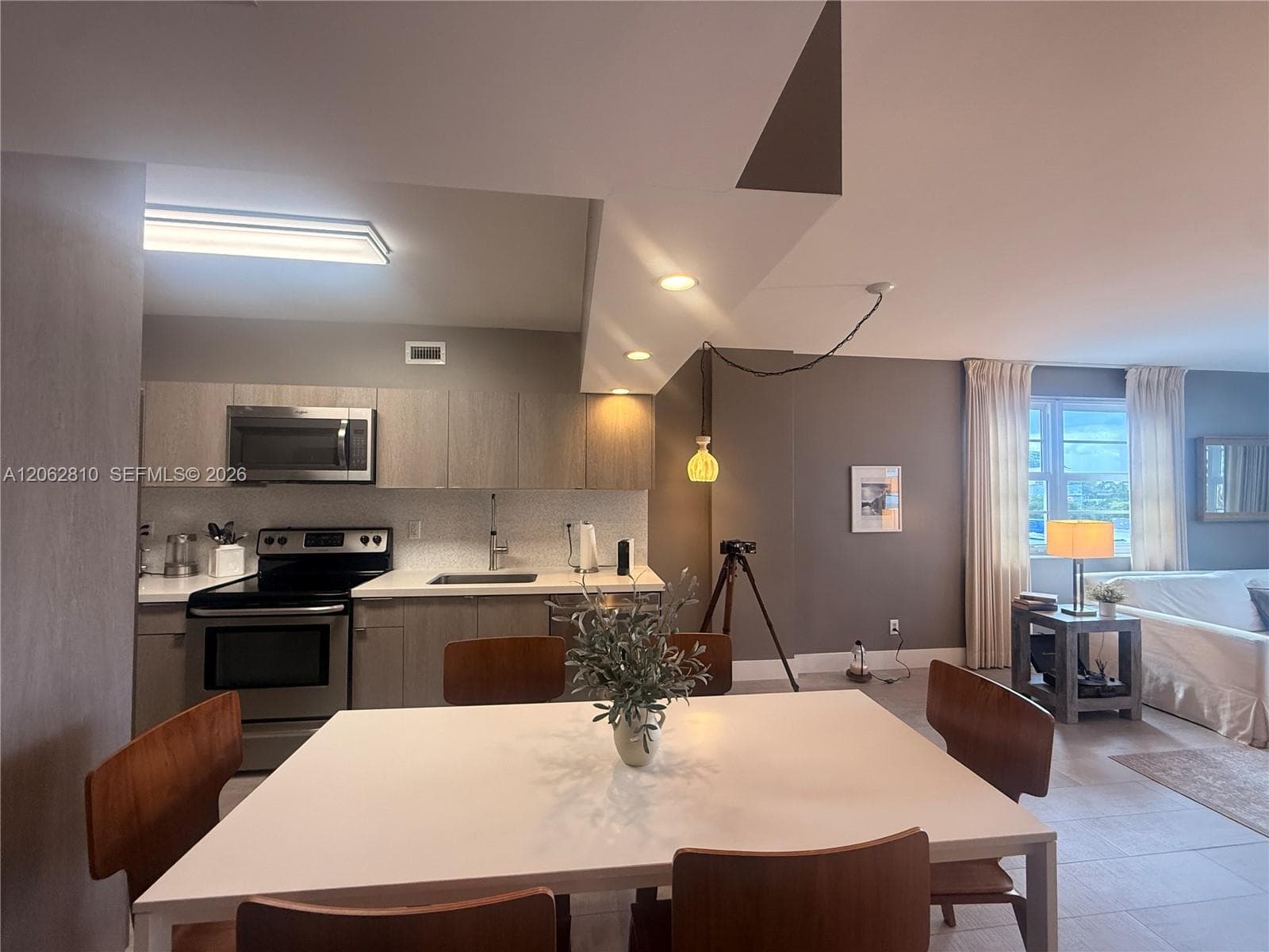 The Decoplage · #314B in Miami Beach - Photo 5