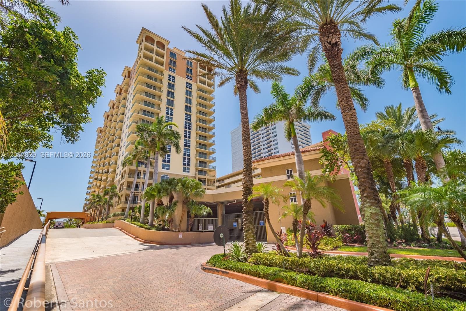 2080 OCEAN DRIVE CONDO · #804 in Hallandale Beach - Photo 32