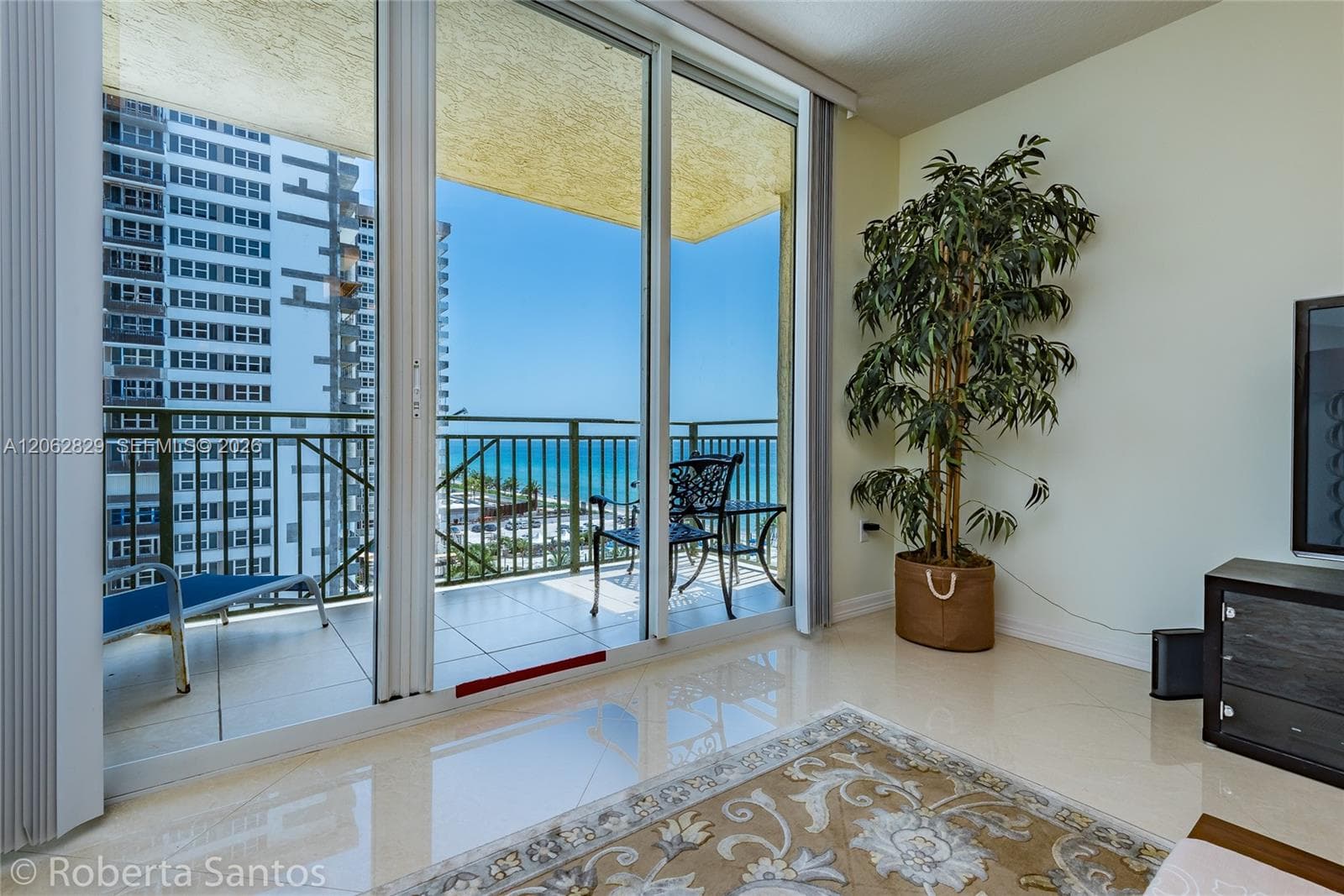 2080 OCEAN DRIVE CONDO · #804 in Hallandale Beach - Photo 15