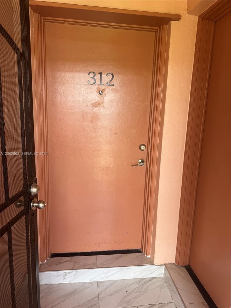 FIFTH HORIZONS CONDO · #312 in Miami - Photo 2