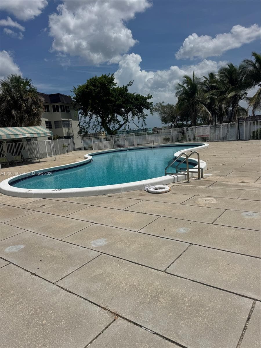 FIFTH HORIZONS CONDO · #312 in Miami - Photo 17