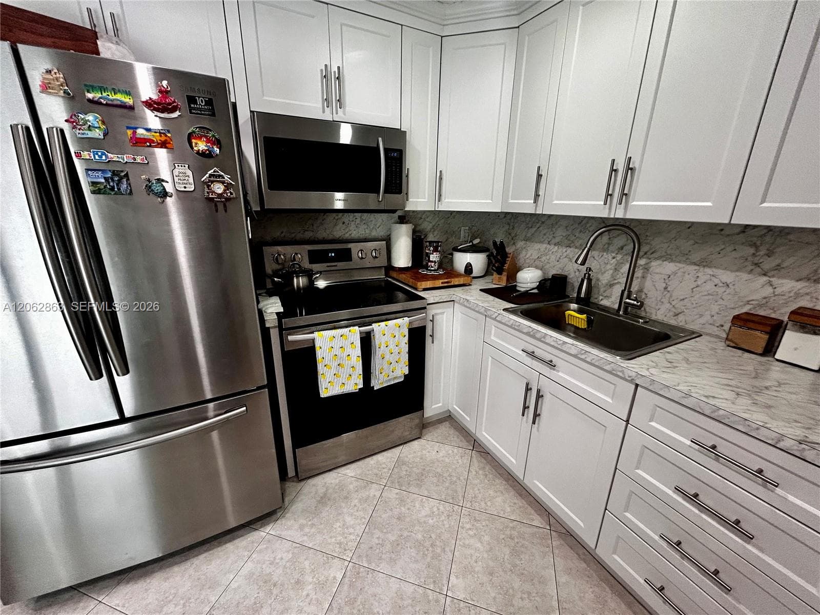 19302 NW 47th Pl #19302 photo 4