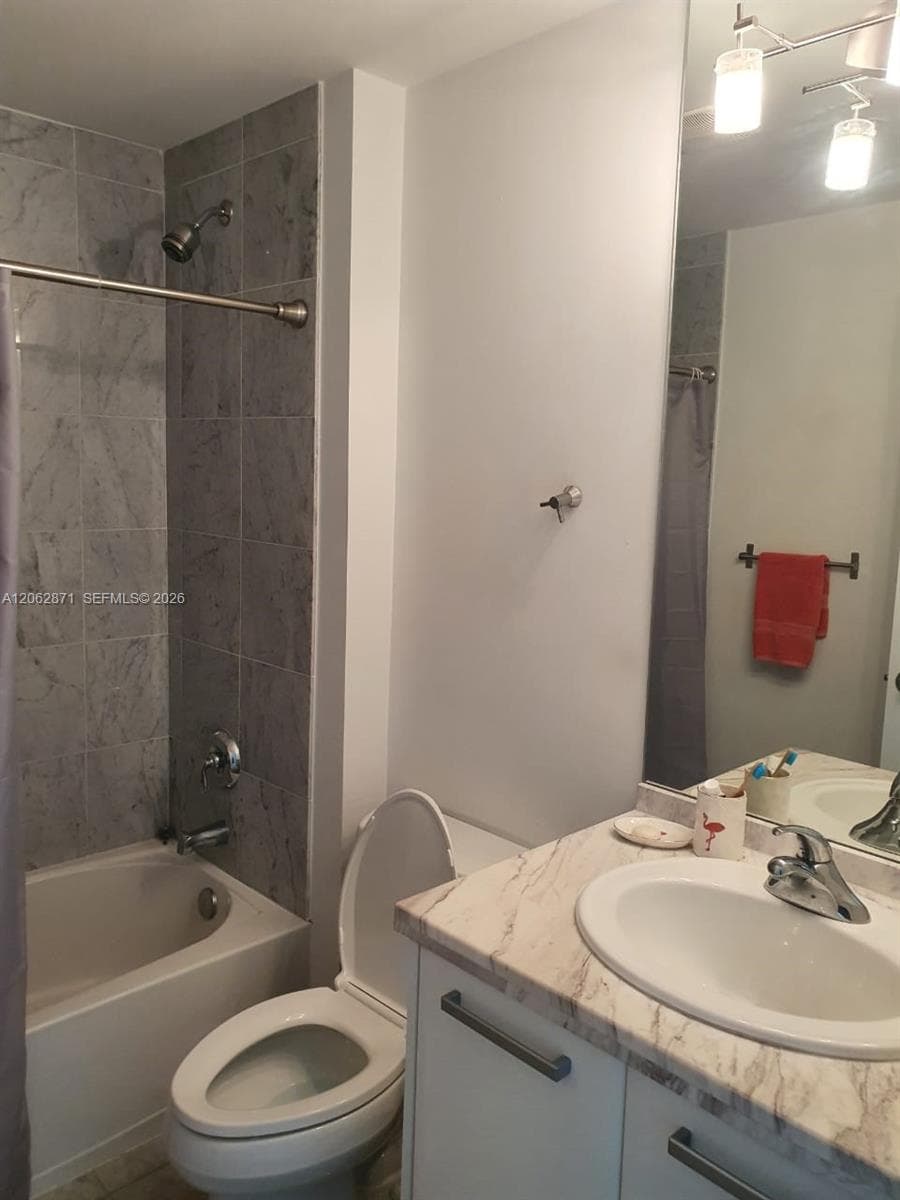 Vizcayne North · #202 in Miami - Photo 21