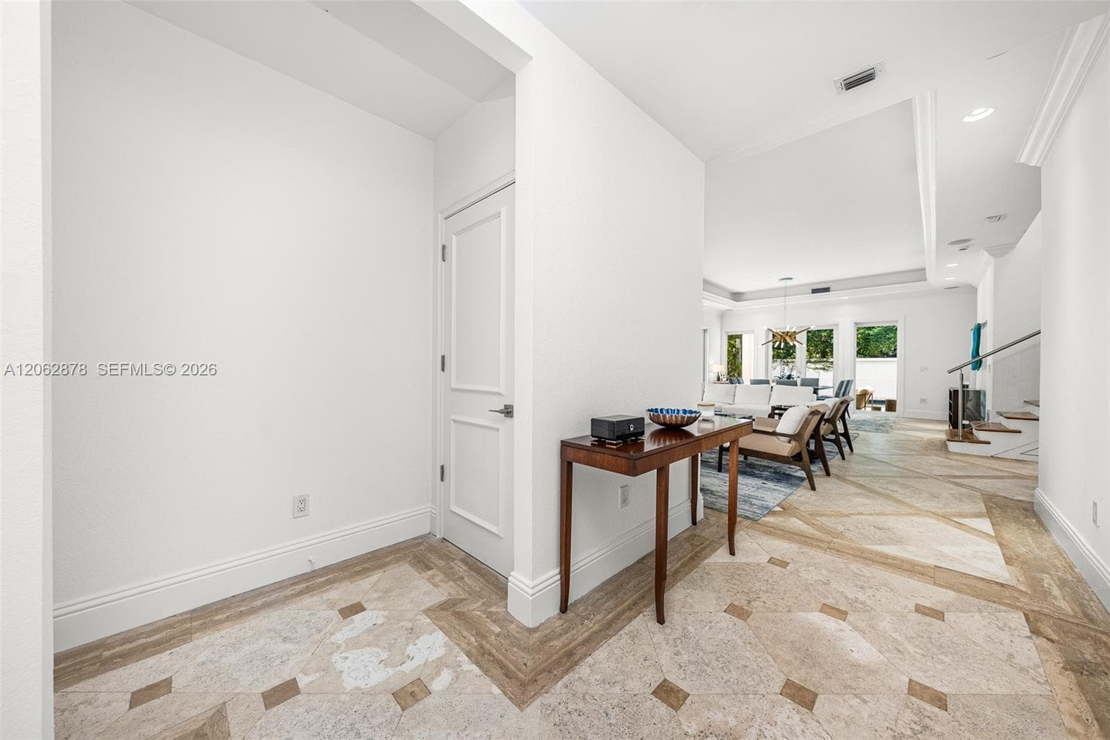 6 Coconut Ln photo 3