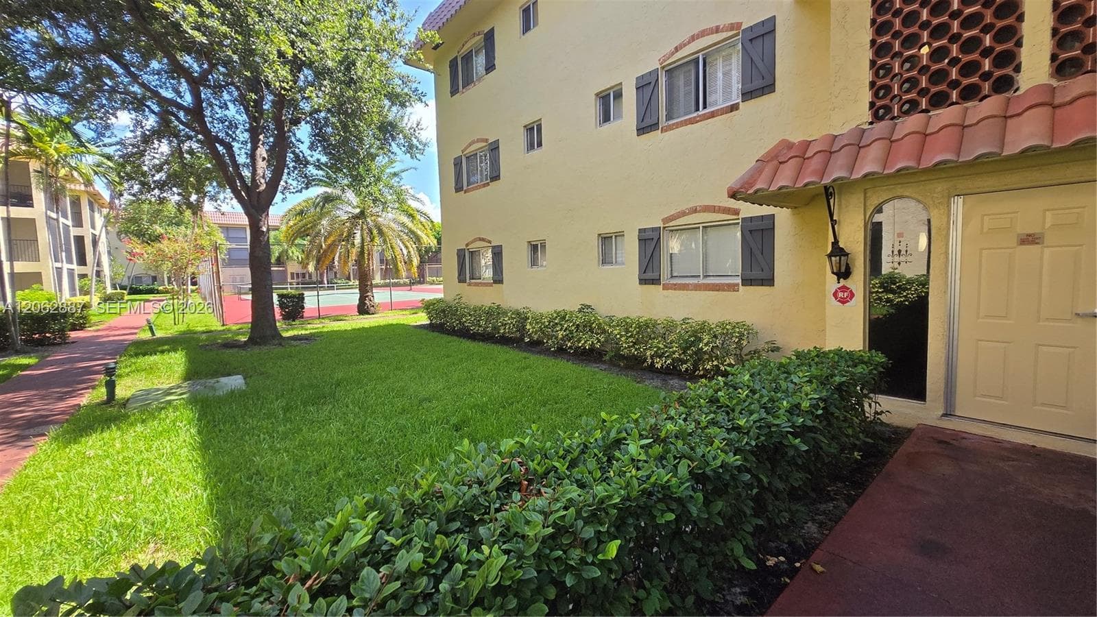 BARCELONA CONDO NORTH BLD · #307 in Pompano Beach - Photo 25