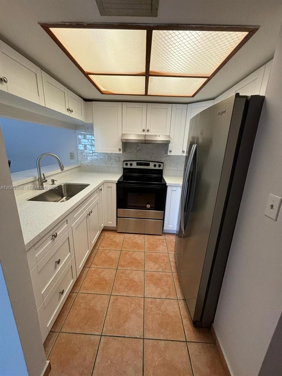 KENLAND WALK CONDO II · #210 in Miami - Photo 5