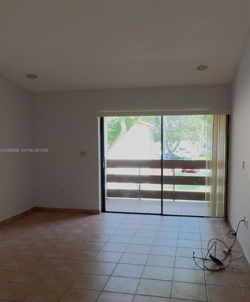 KENLAND WALK CONDO II · #210 in Miami - Photo 18