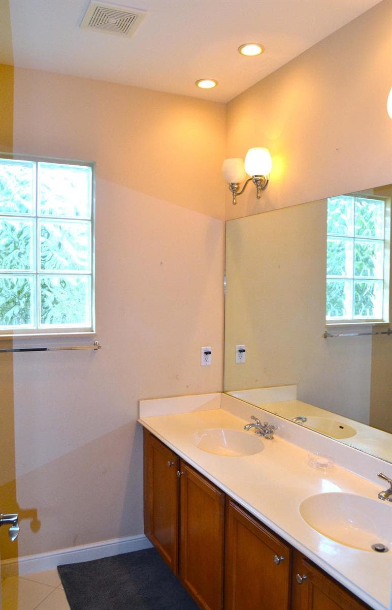 1032 Vintner Boulevard photo 7