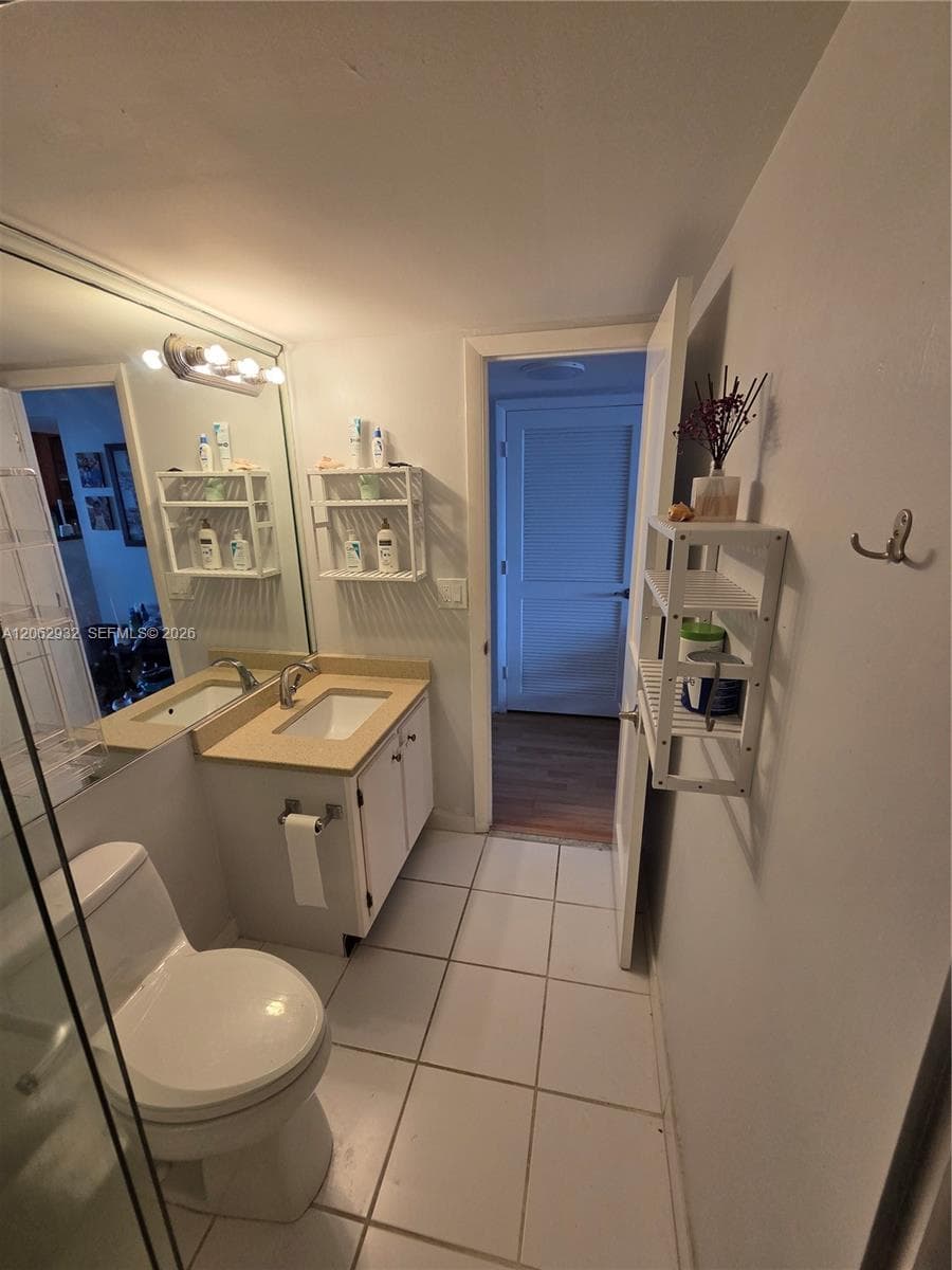 200 LESLIE CONDO · #1029 in Hallandale Beach - Photo 22