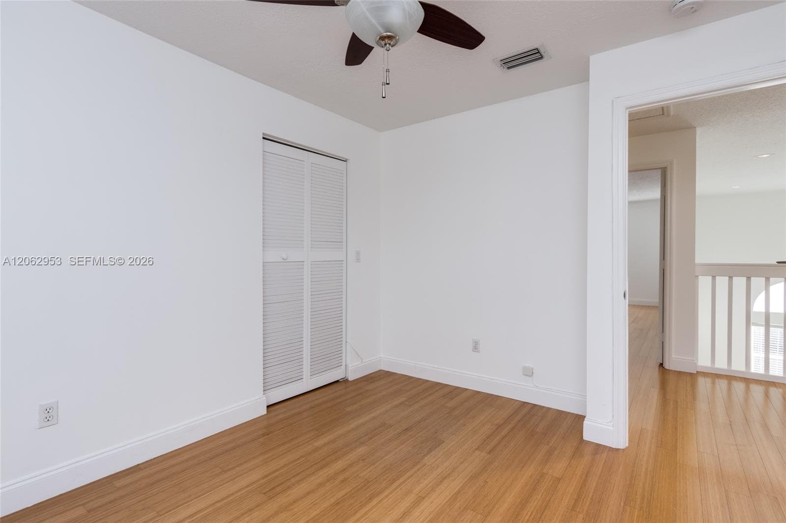 1540 N Trafalgar Cir photo 17