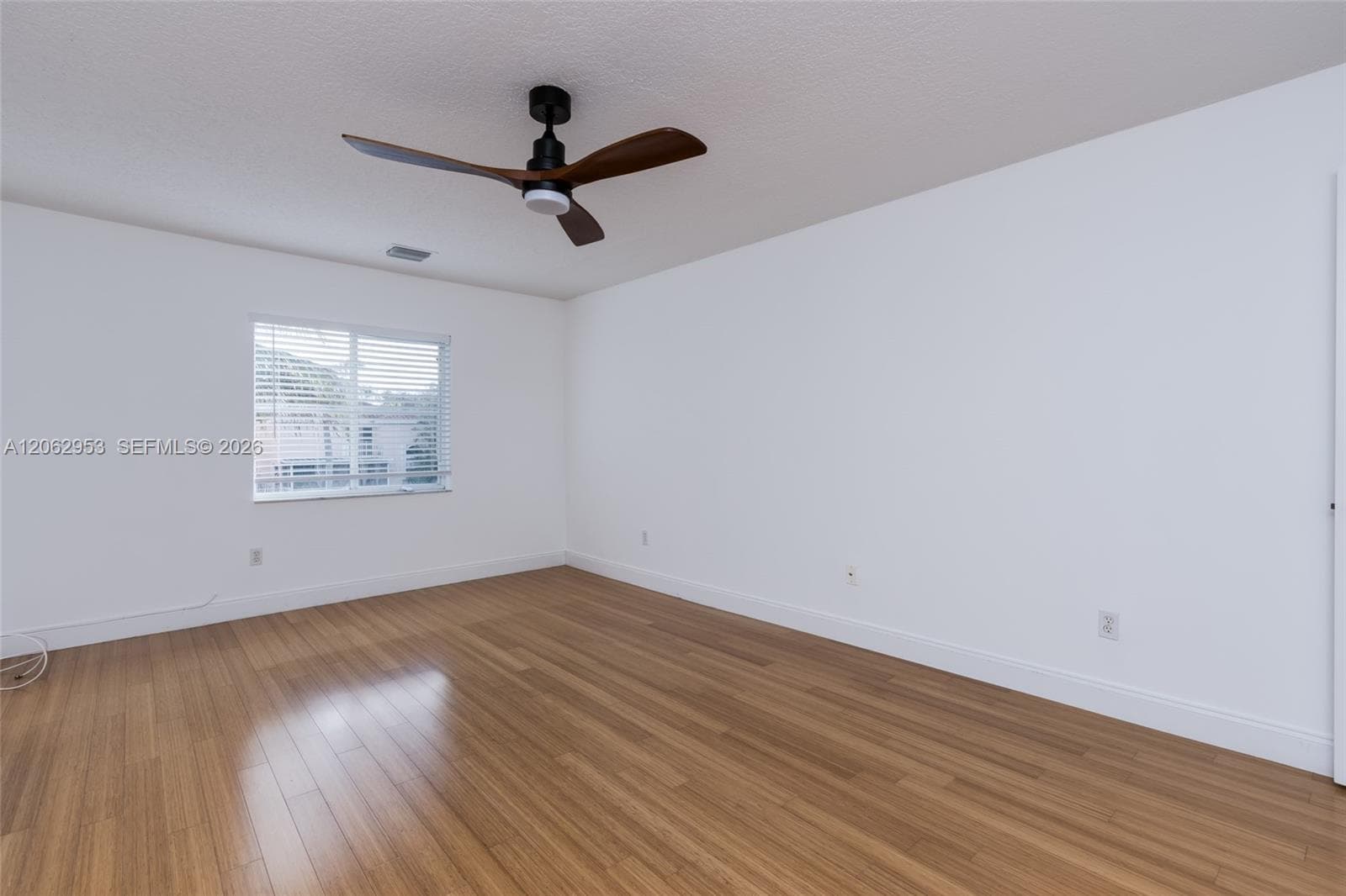1540 N Trafalgar Cir photo 20