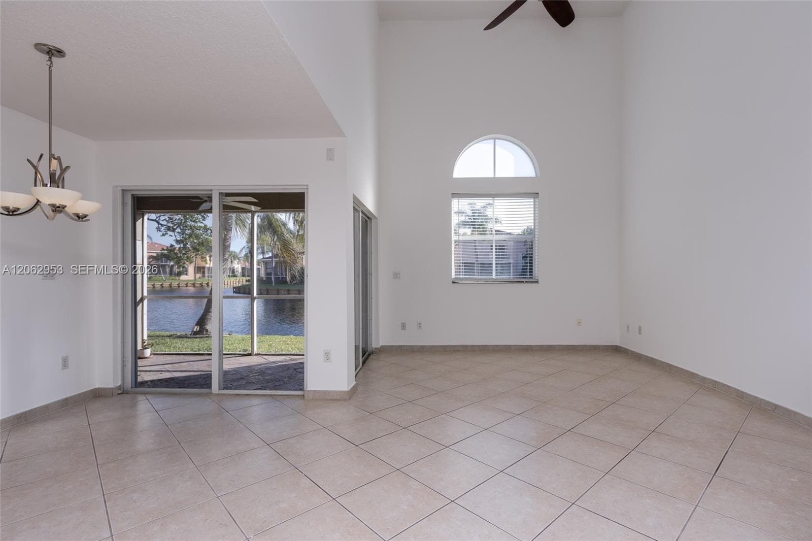 1540 N Trafalgar Cir photo 10