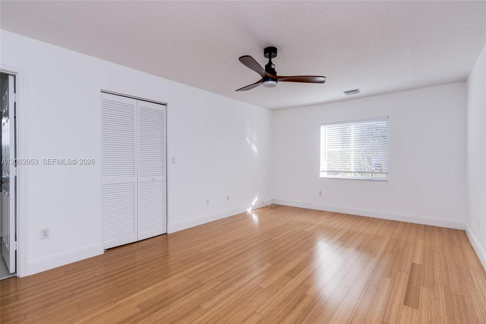 1540 N Trafalgar Cir photo 19