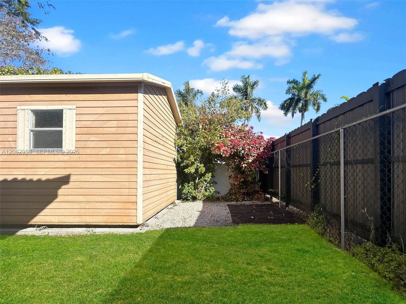 13925 SW 26th Ter photo 8