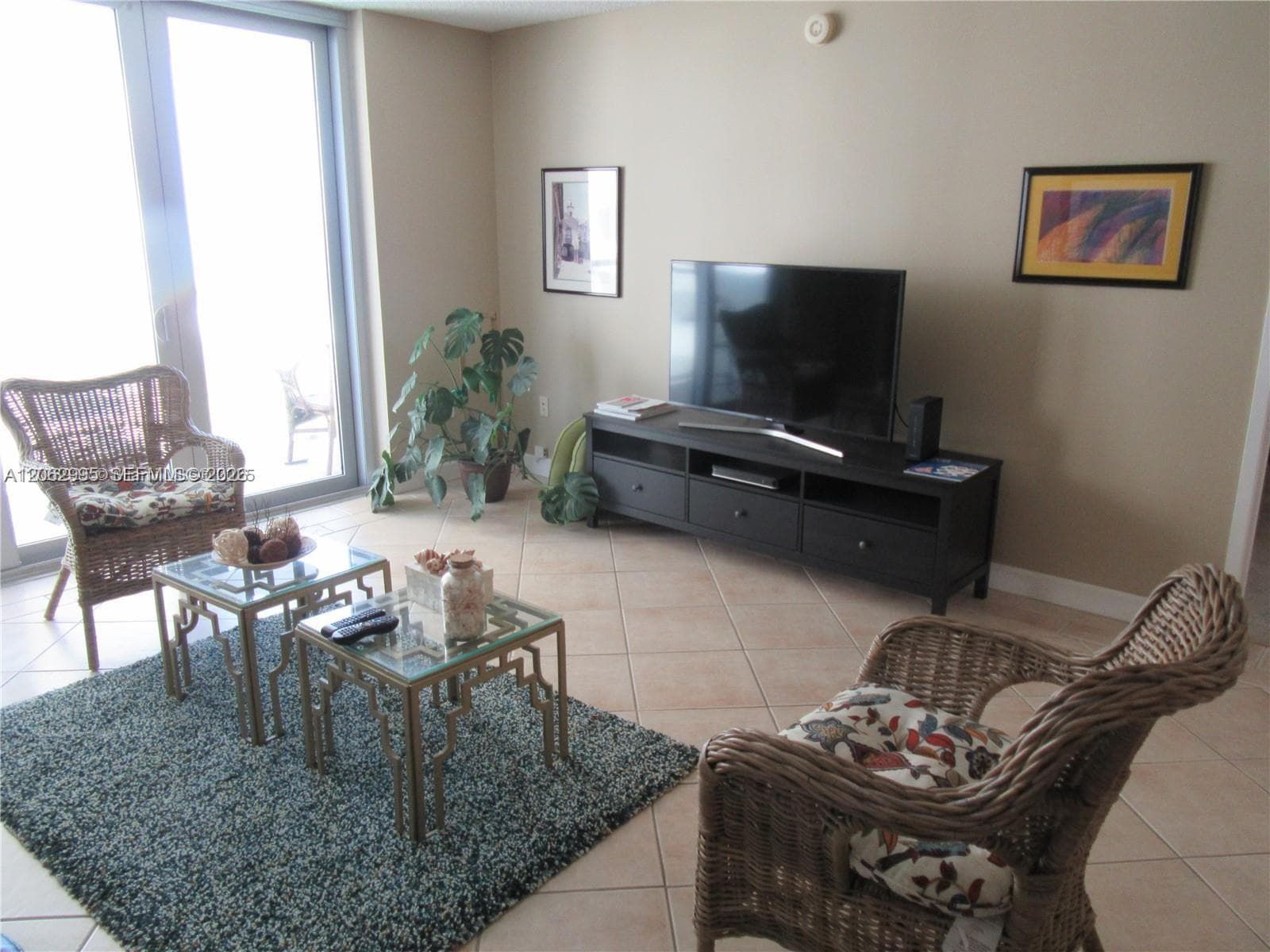 ARLEN BEACH CONDO · #919 in Miami Beach - Photo 5