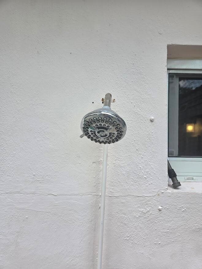 Outdoor showerhead