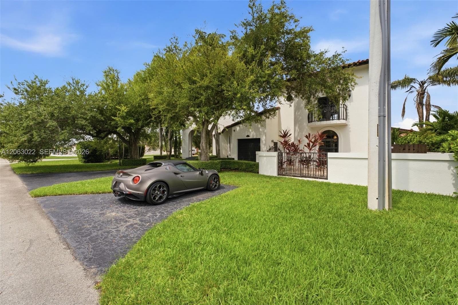 8215 Grand Canal Dr photo 3