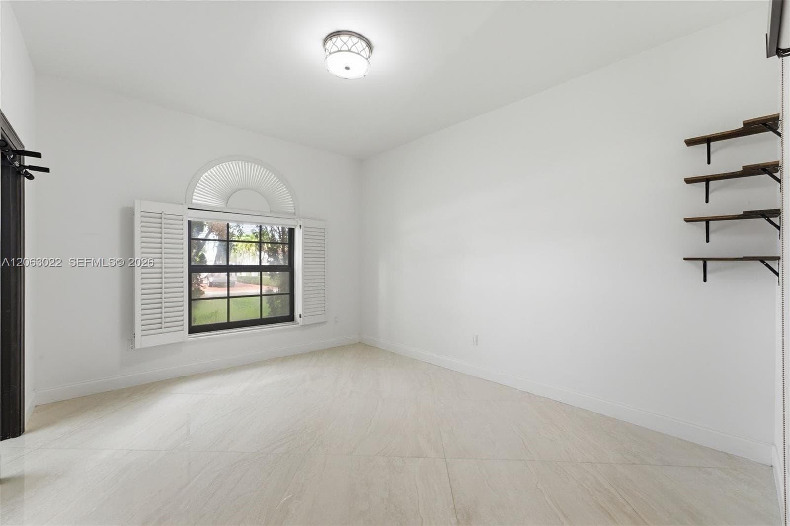 8215 Grand Canal Dr photo 28