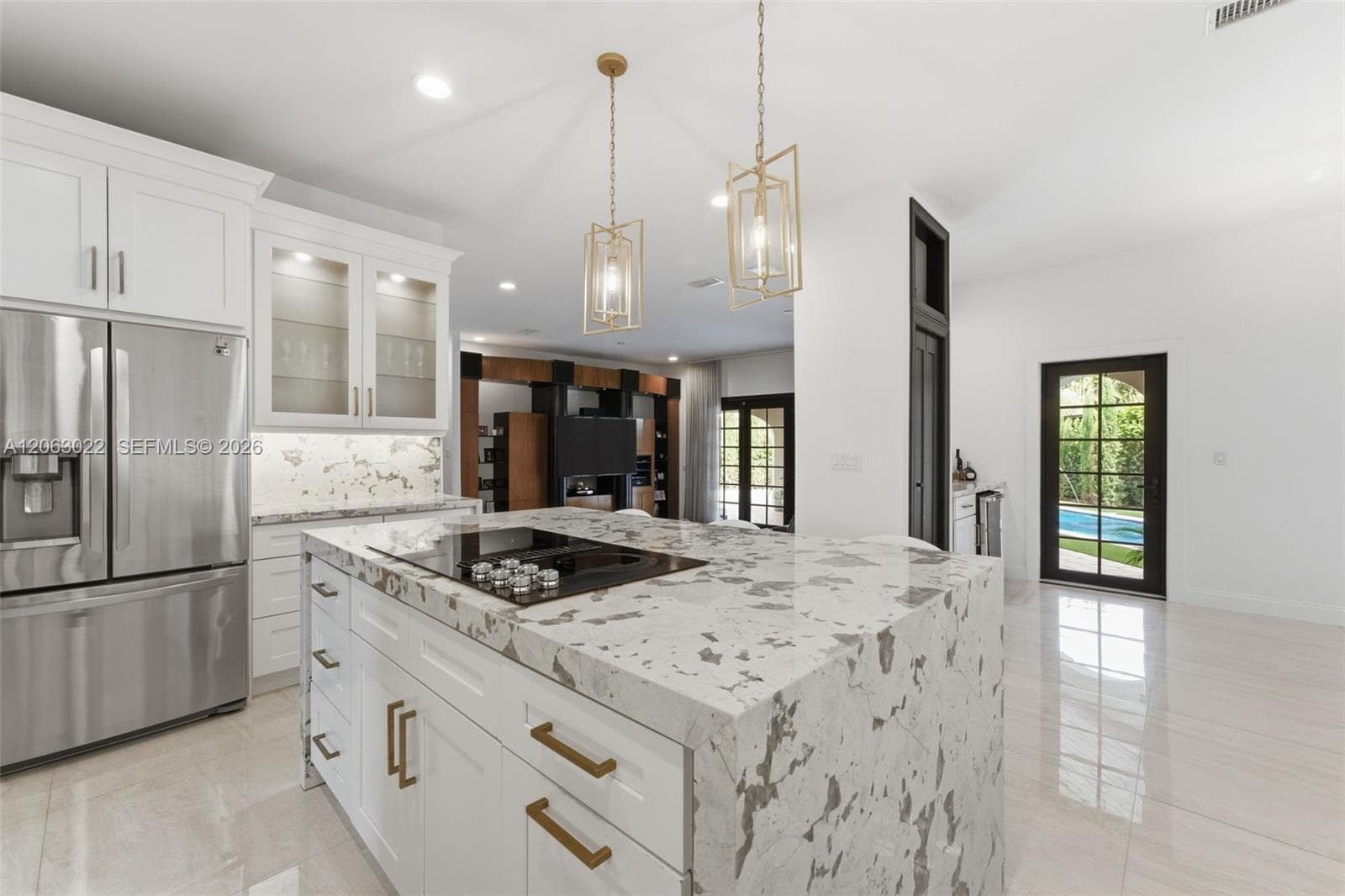 8215 Grand Canal Dr photo 10