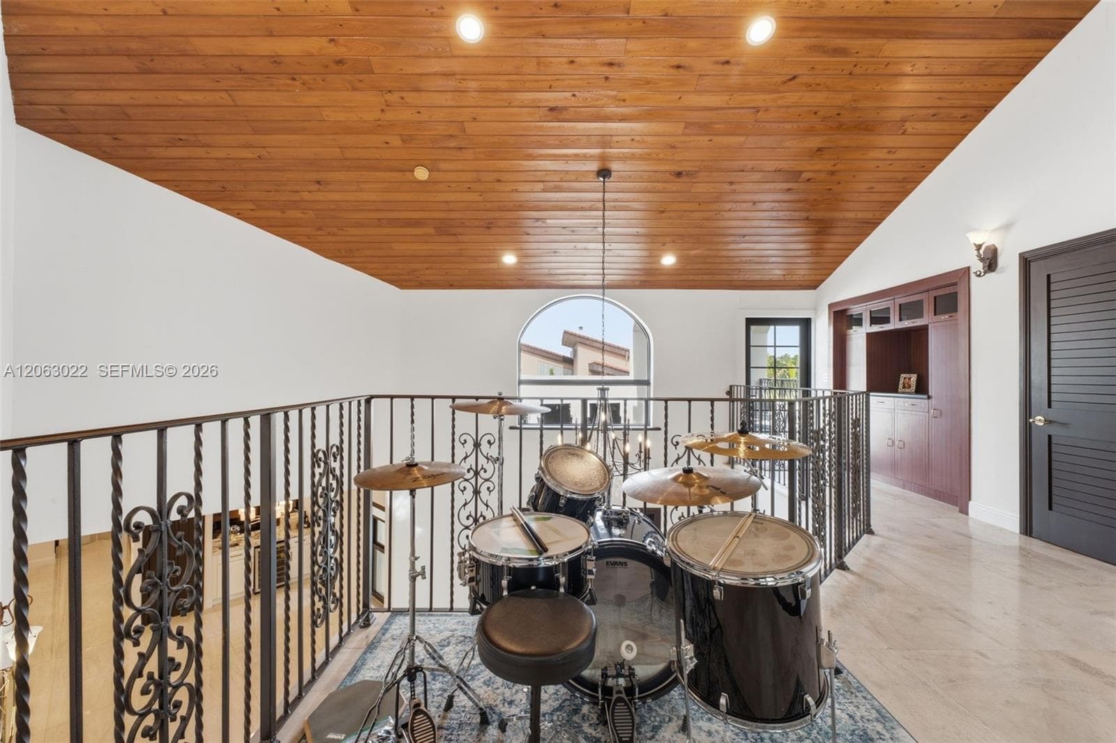 8215 Grand Canal Dr photo 14