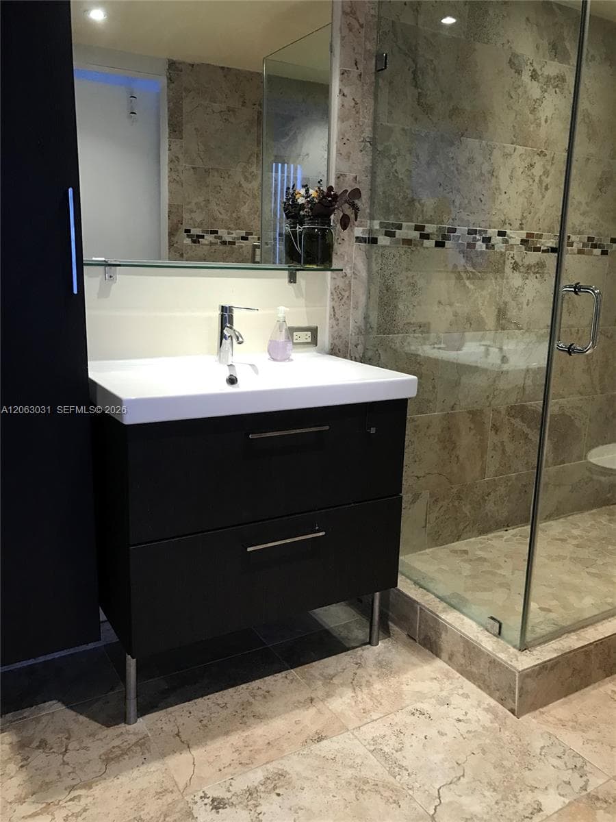 PLAZA OF AMERICAS CONDO P · #916 in Sunny Isles Beach - Photo 13