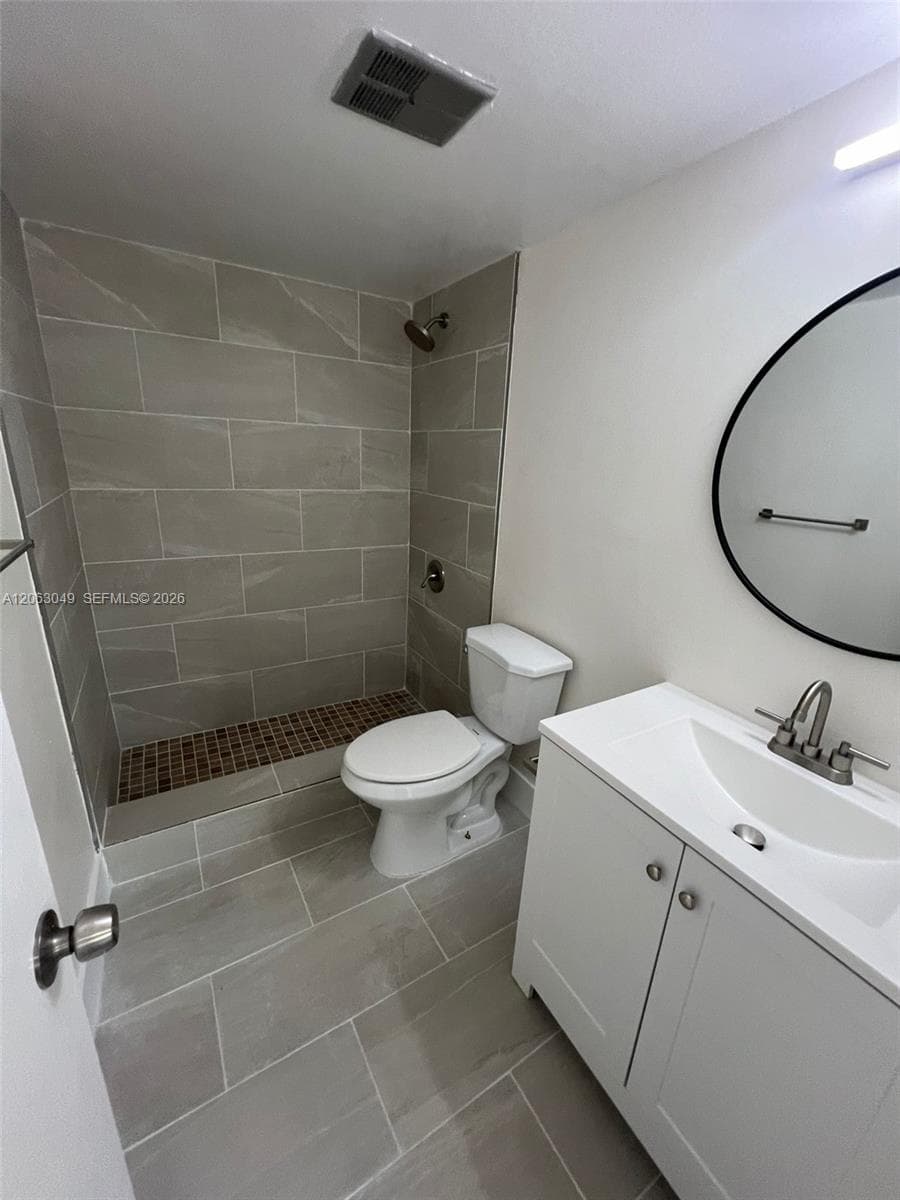 LAGO GRANDE TWO CONDO · #12-20 in Hialeah - Photo 16