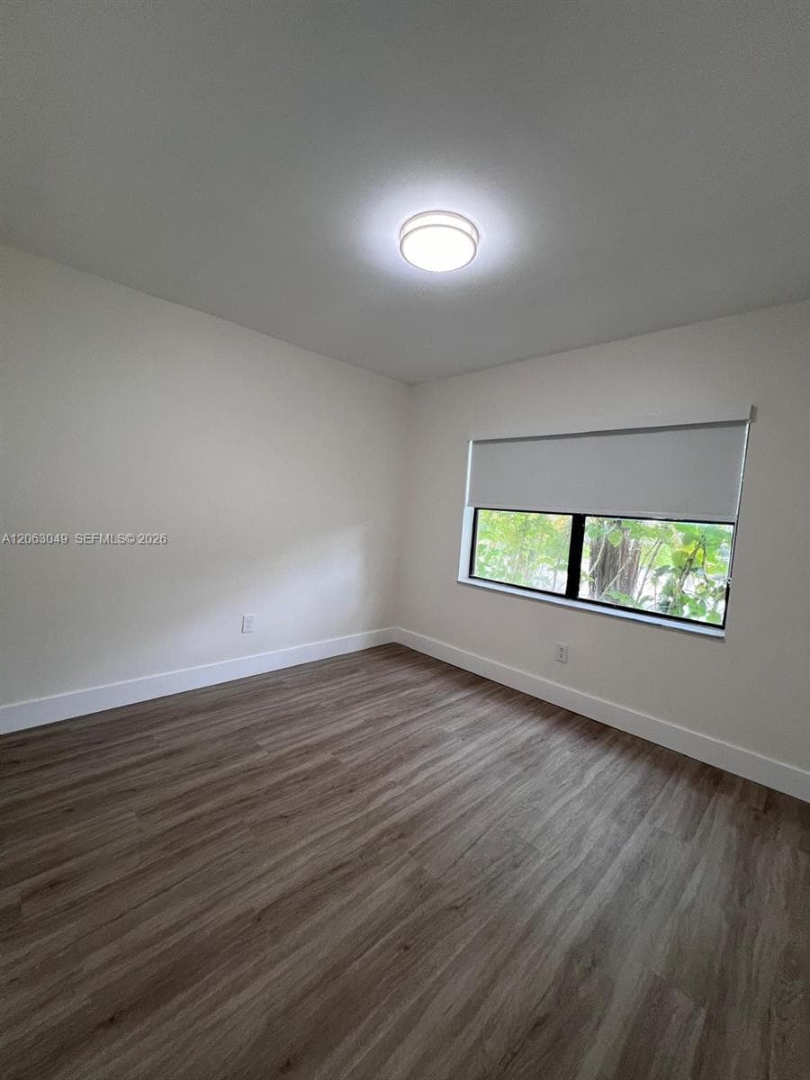 LAGO GRANDE TWO CONDO · #12-20 in Hialeah - Photo 10