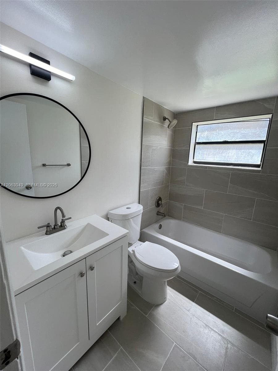 LAGO GRANDE TWO CONDO · #12-20 in Hialeah - Photo 25
