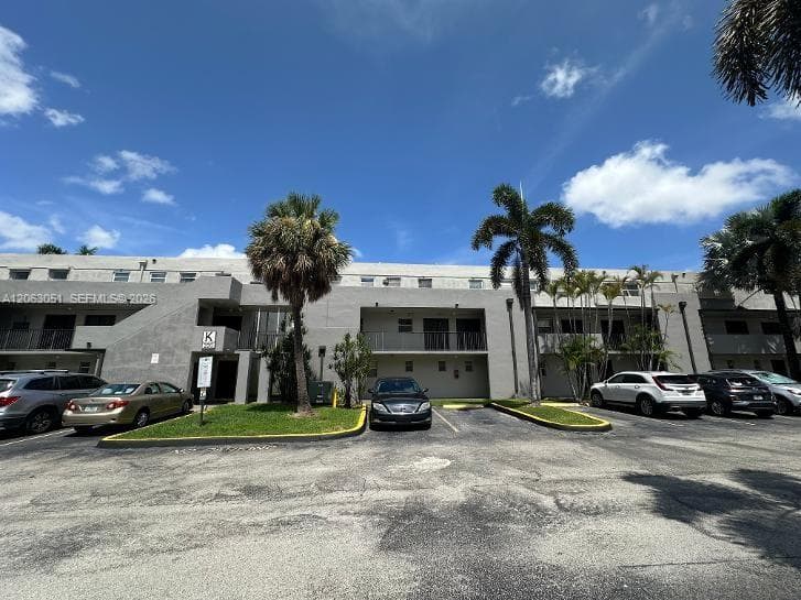 PARK EAST CONDO · #K108 in Miami - Photo 2