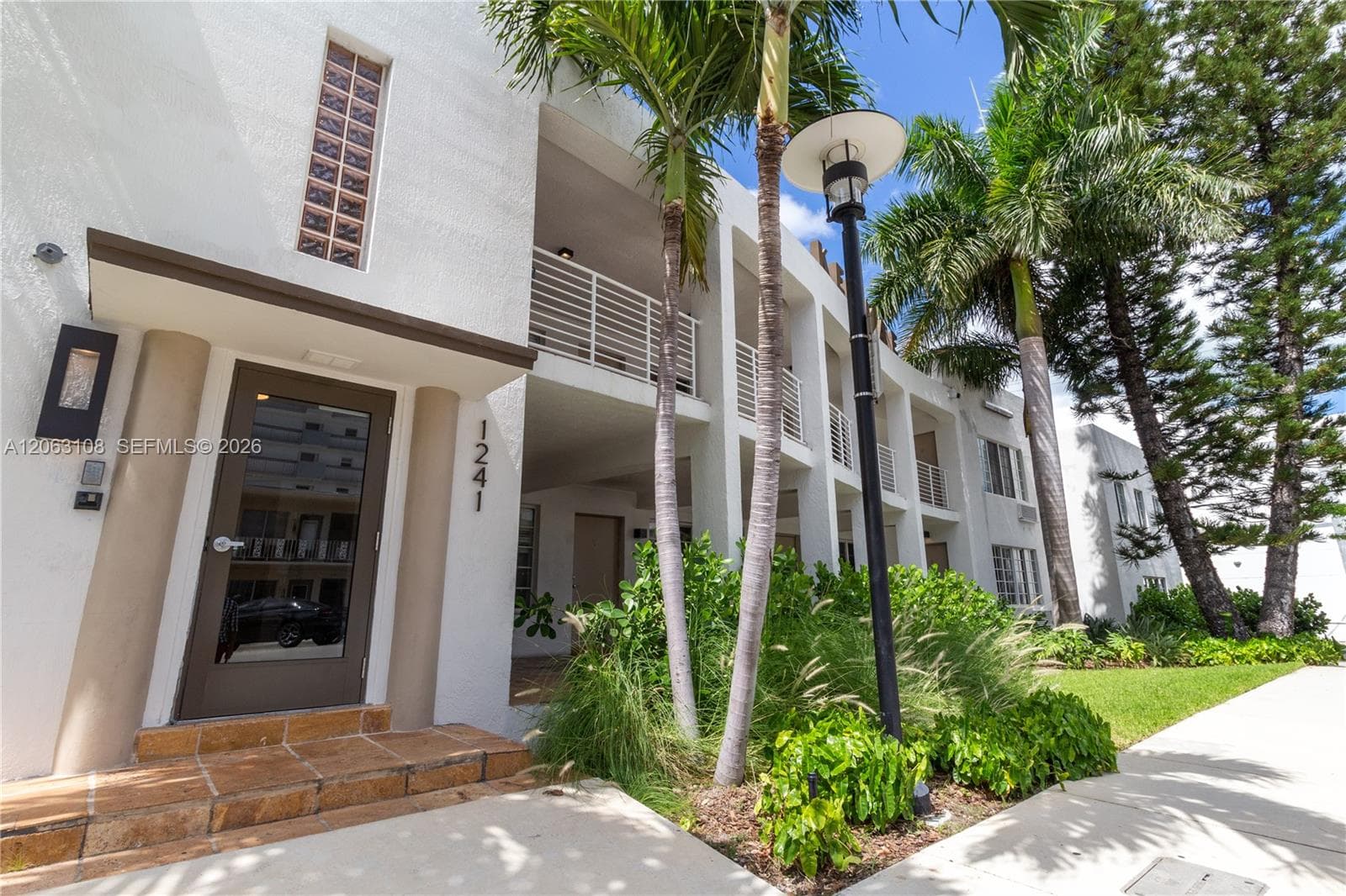 KEN MAE GARDEN CONDO · #9 in Miami Beach - Photo 18